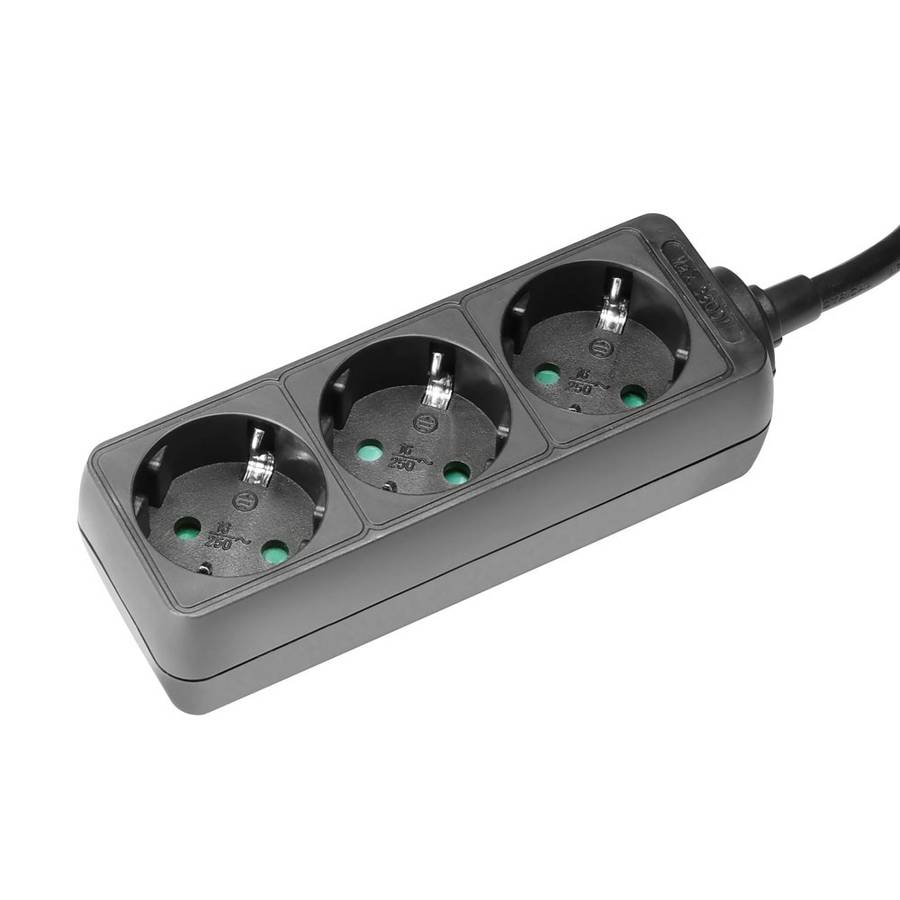 Adam Hall 3-Outlet Power Strip, Strømforgrener med 3 uttak, sort, 3M