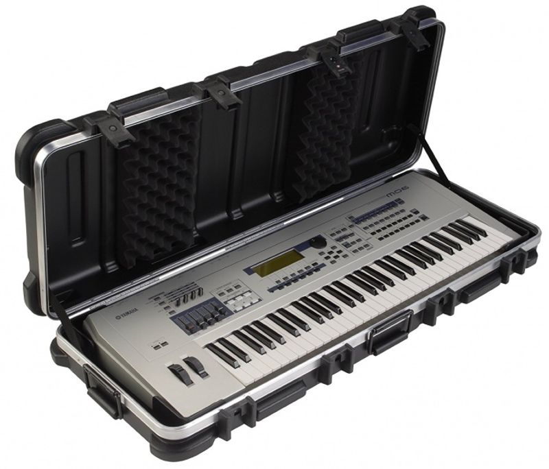 SKB-4214W lettvektskoffert, 61 tangenter