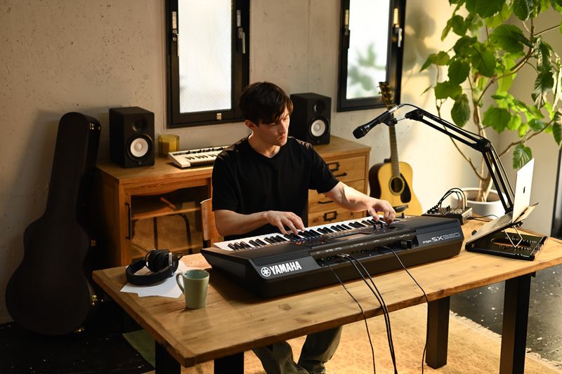 Yamaha PSR-SX920 Arranger Keyboard