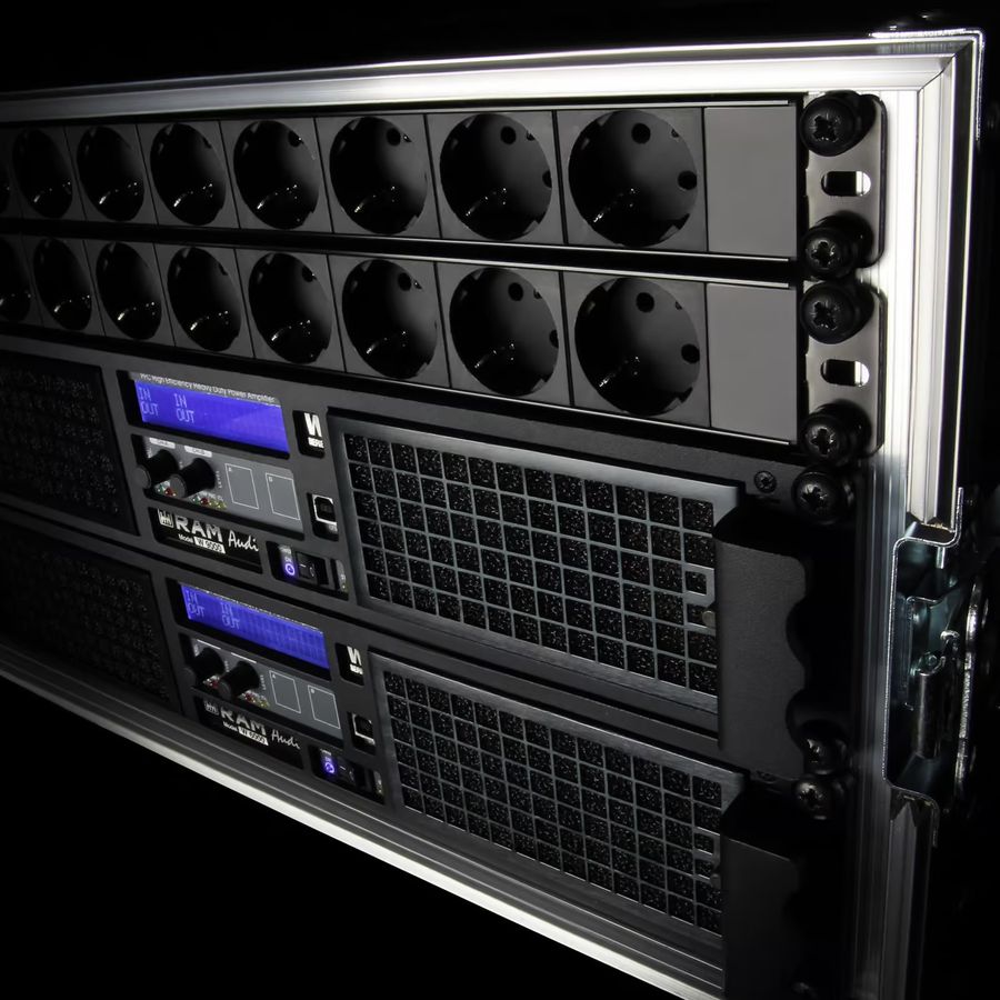 Adam Hall RACK PDU 8S – 19” Strømskinne med 8 uttak og strømbryter